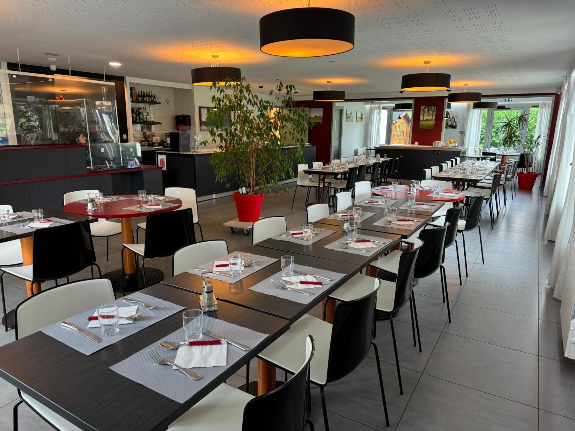 Brit Hotel 마옌 외부 사진