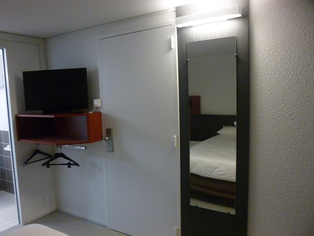Brit Hotel 마옌 객실 사진